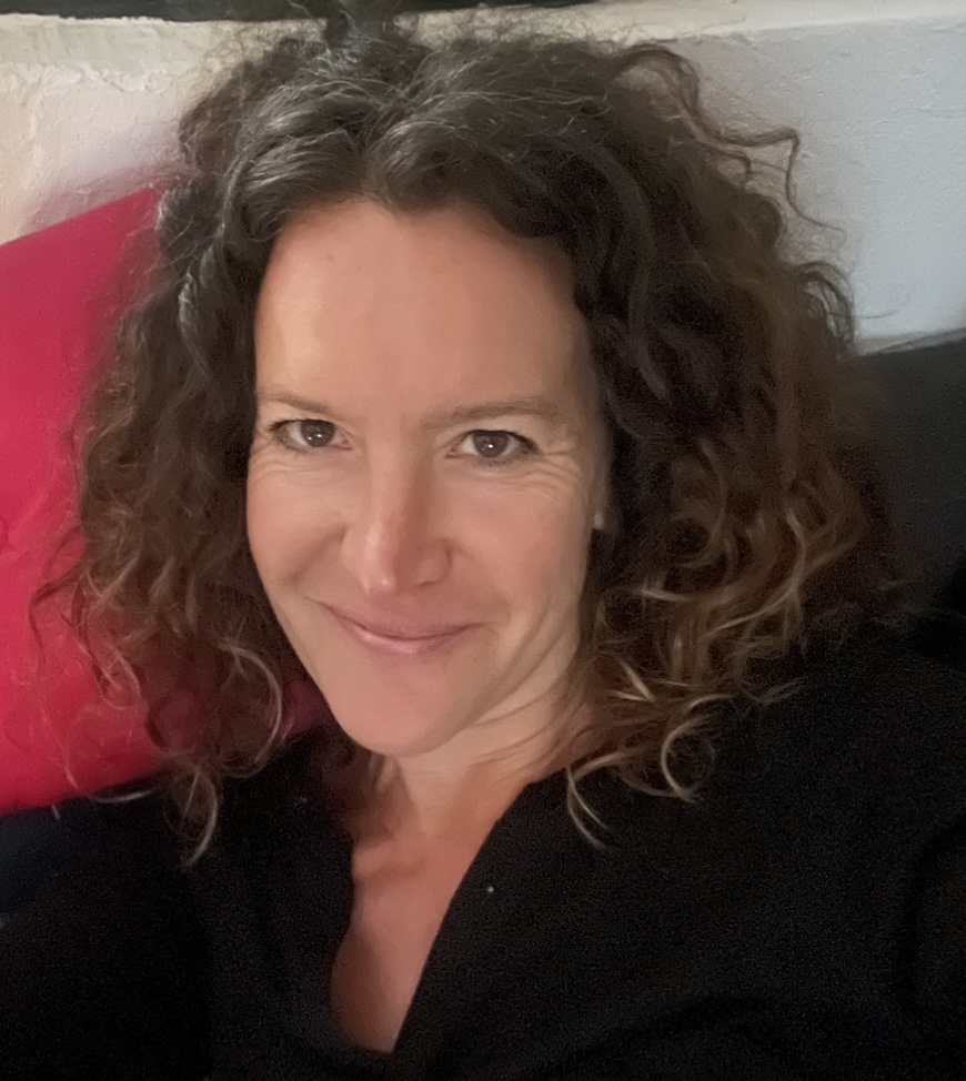 Elvira Yoga Gong Marseille