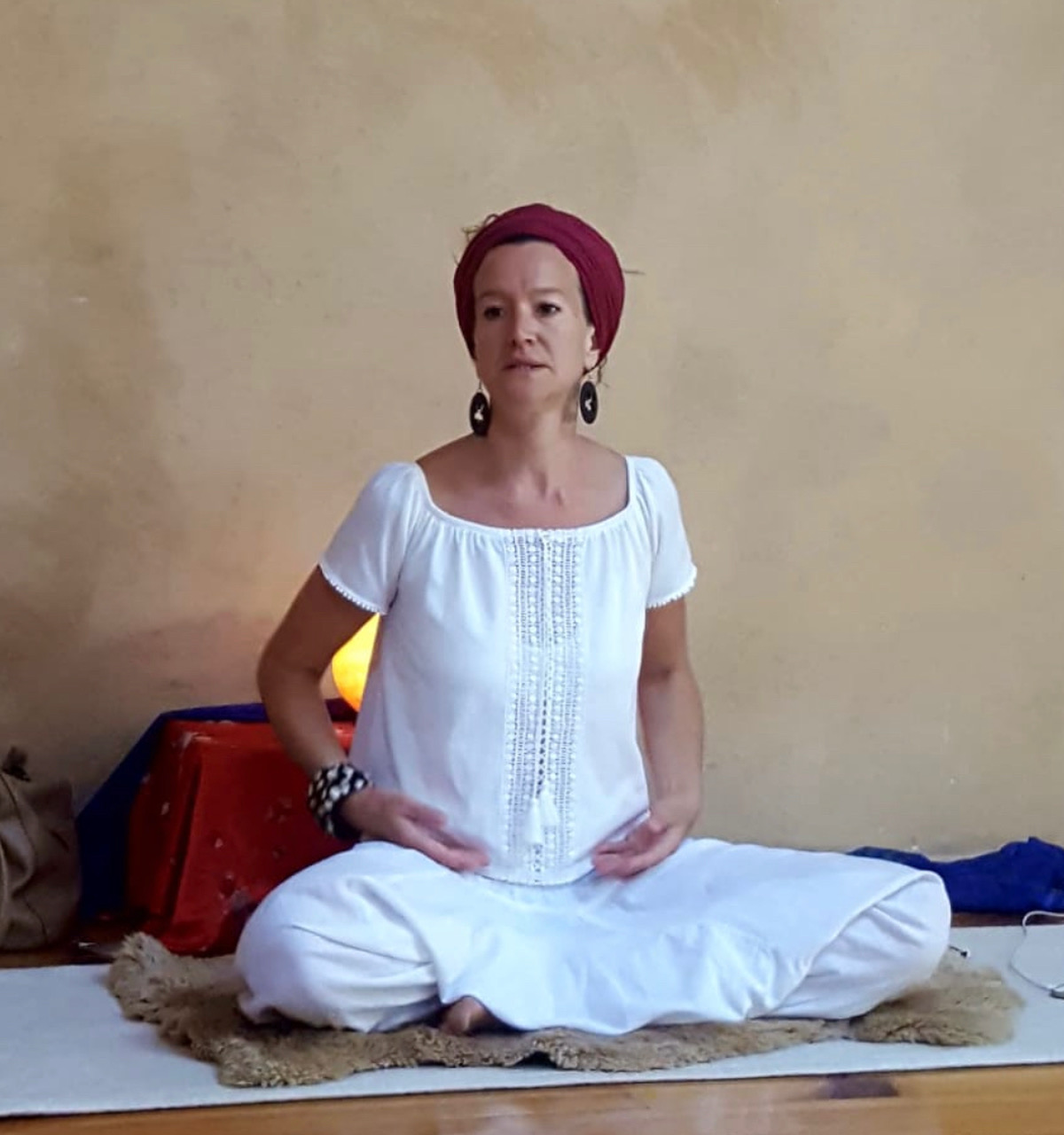 Elvira Yoga Gong Marseille